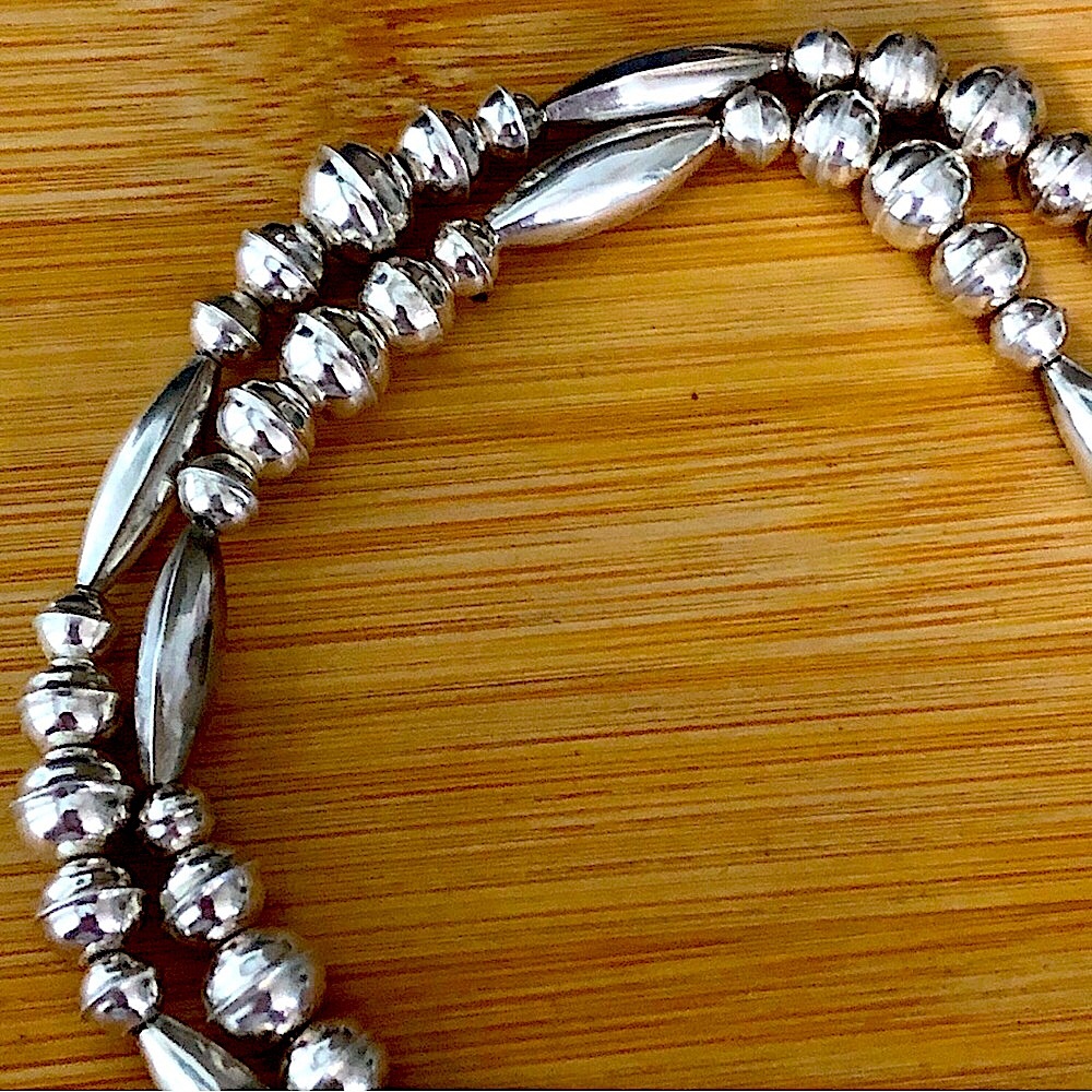 $725 Signed Designer Navajo Pendant & Necklace Marked D. SECATERO STERLING - Picture 6 of 12